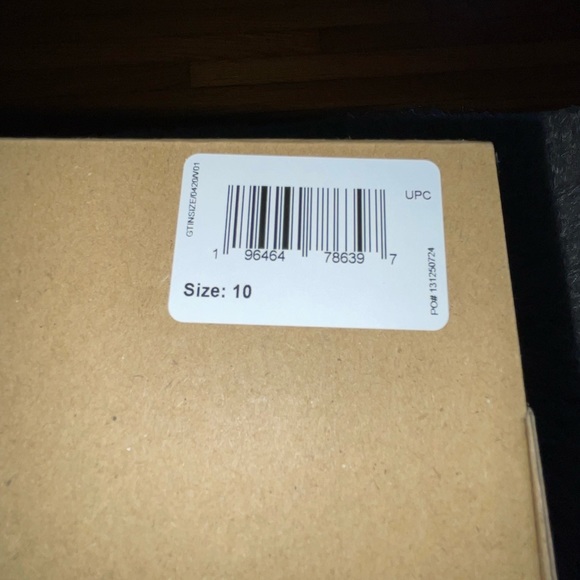 Yeezy Foam Runner RNR - Picture 14 of 14